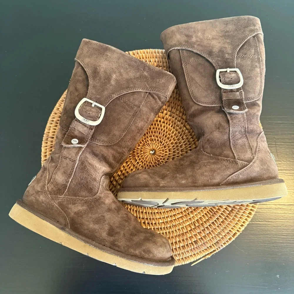 ugg Mid‎ Calf boots size 6 women